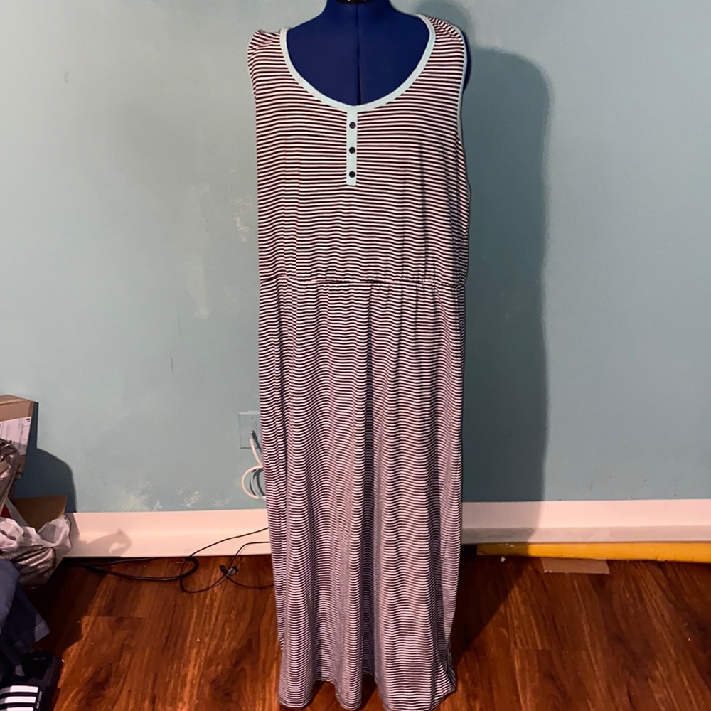 Striped black and white dress